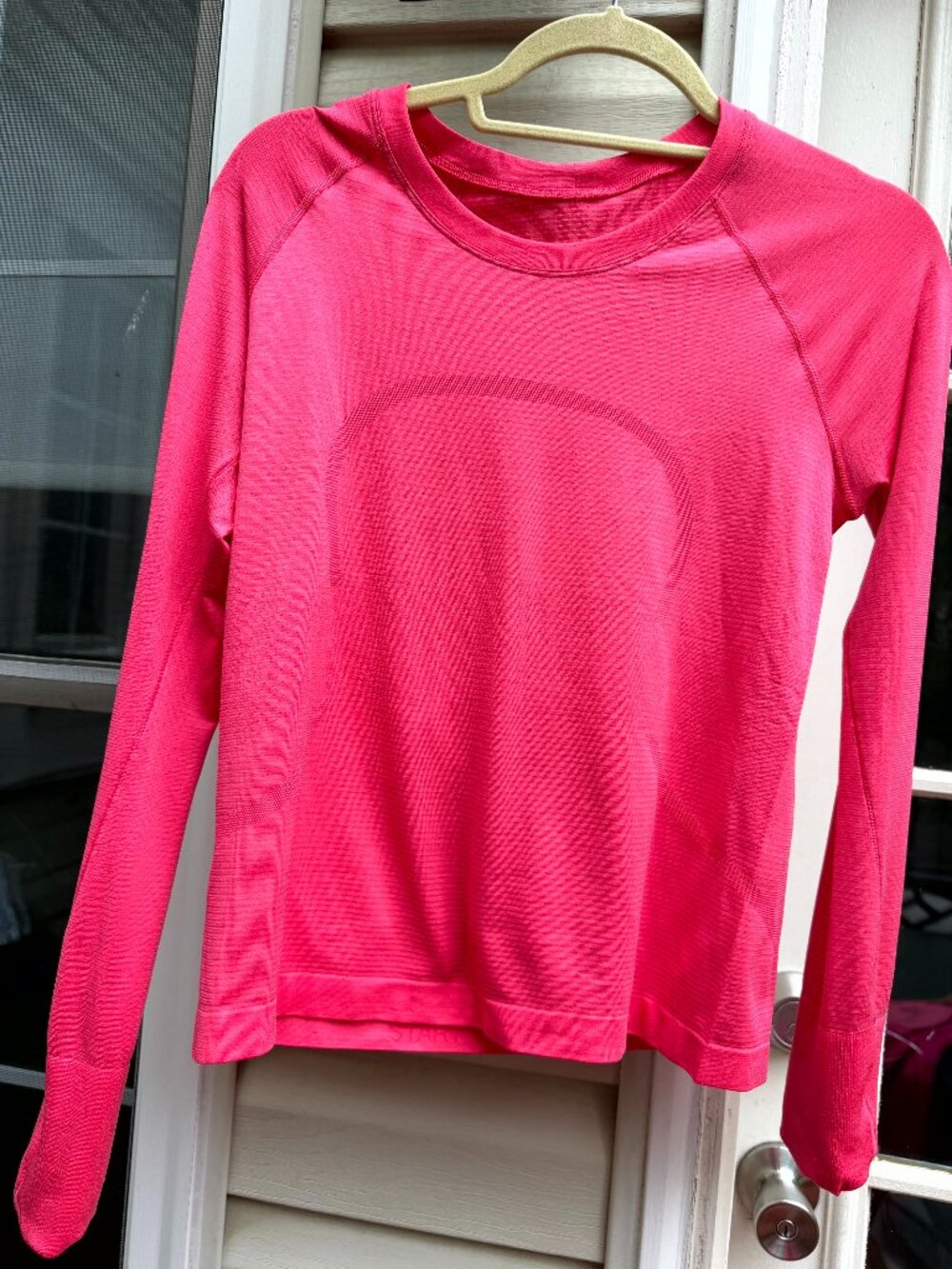 Lululemon Swiftly Tech Long Sleeve Shirt Pink Women's, Size 8